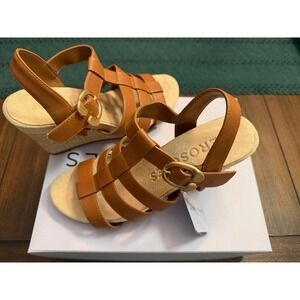 Aerosoles Paige Tan Faux Leather Strappy Wedge Sandals Gold Buckle 8.5M NEW
